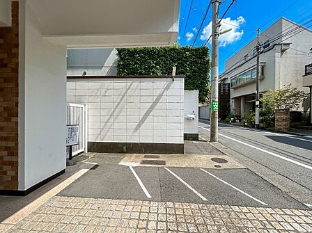 バイク置き場もございます。※空き状況は都度ご確認下さい。