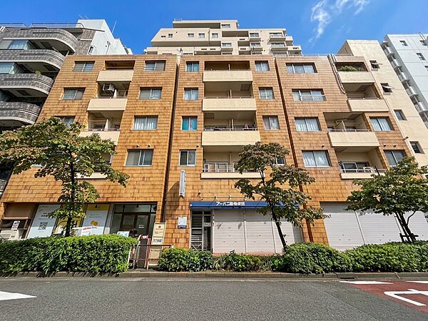 忙しく過ぎゆく日常を置き去るほど、ゆったりした時間が流れる住環境。