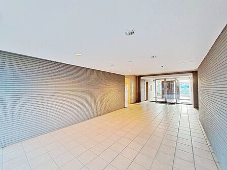 館内は静寂な中が保たれており、管理が行き届いている印象を受けました。