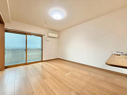 伸びやかな空間のなかで、ゆったりとしたひとときを過ごせます。