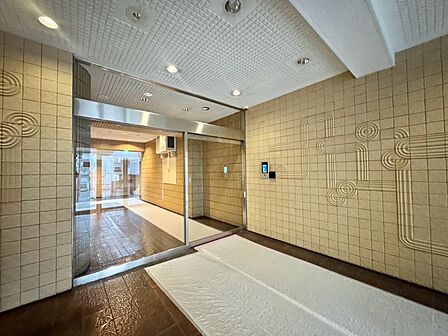 オートロックついていますので、セキュリティ面でも安心です。