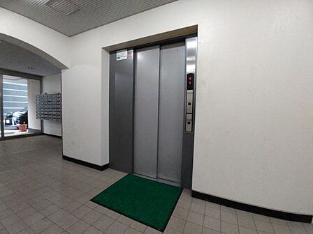 エレベーター完備のため荷物が多くなっても安心。