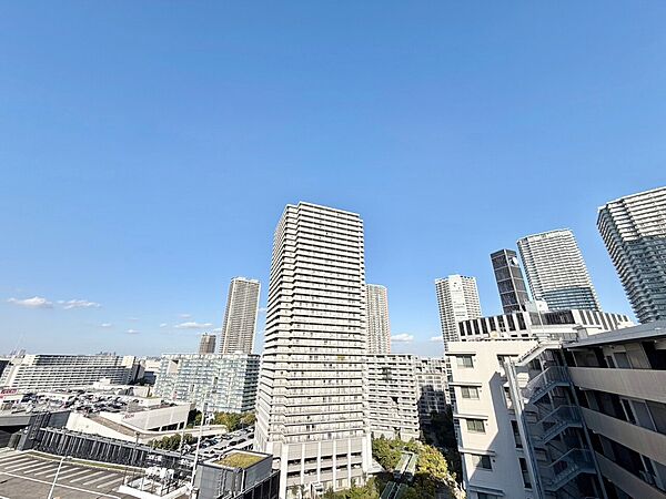 眺望や窓からの景色が良いと、家で過ごす時間も快適です。