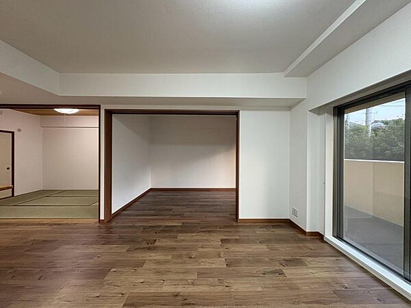 充実した生活は伸びやかな居室空間から始まります。