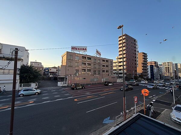 眺望や窓からの景色が良いと、家で過ごす時間も快適です。
