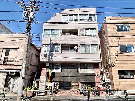 忙しく過ぎゆく日常を置き去るほど、ゆったりした時間が流れる住環境。