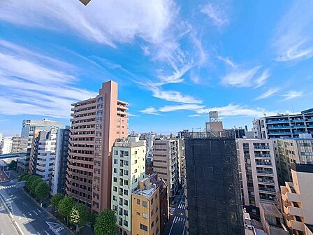 眺望や窓からの景色が良いと、家で過ごす時間も快適です。