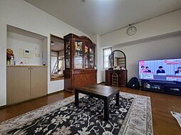 ディアコルモ武庫が丘A棟 4LDKのリビング/ダイニング