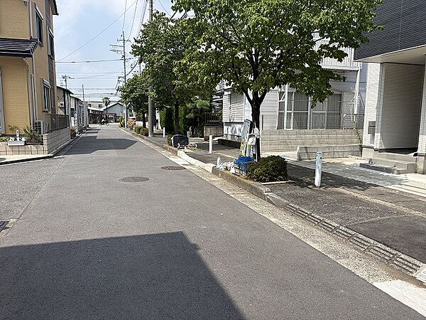 前面道路約7.8ｍで車庫入れもスムーズ