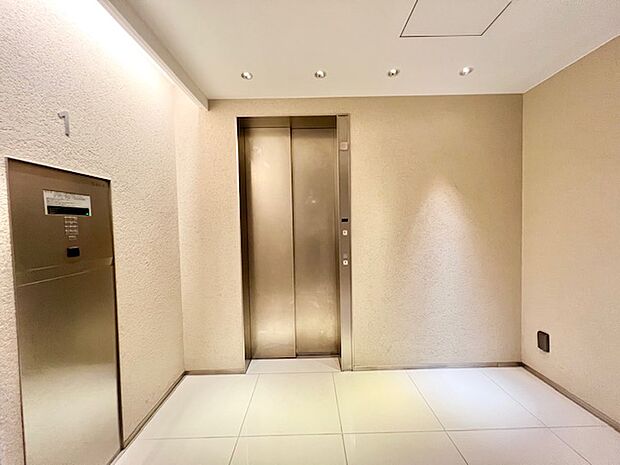 エレベーター有。
