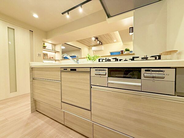 apartment 東京都品川区南大井６丁目24-1
地図を見る