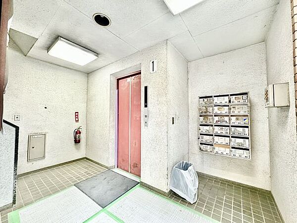 apartment 東京都世田谷区池尻１丁目11-8
地図を見る