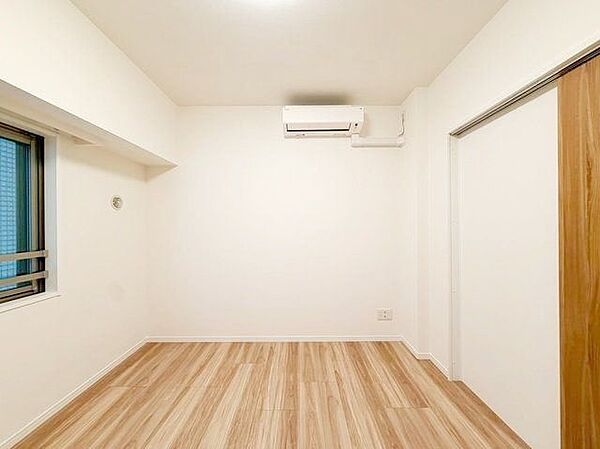 シンプル・イズ・ベストが基本。プレーンな空間を自分好みに。いつまでも快適に暮せる住まいへ。