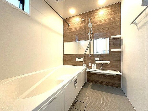 疲れを癒すお風呂は、ストレスなく使える空間であってほしい。心地よい空間でバスタイムをお過ごしください。