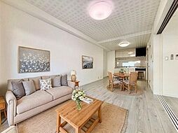 ロイヤルメゾン多摩川 1LDKのリビング/ダイニング