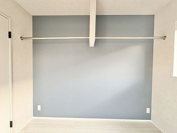 収納スペースが付いていて、お部屋を最大限に広く使っていただけます。荷物の多い方も安心です。