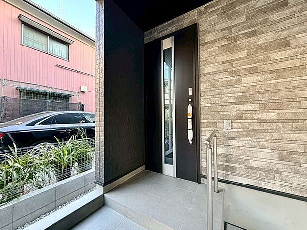 一日あったいろんなことを胸に帰る我が家。「ただいま」「おかえり」が交わされる幸せな空間が待っています