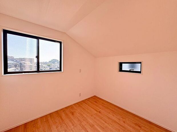 一日の中で多くの時間を過すことになる住まいだからこそ、いつも穏やかな空間であるように心掛けています。