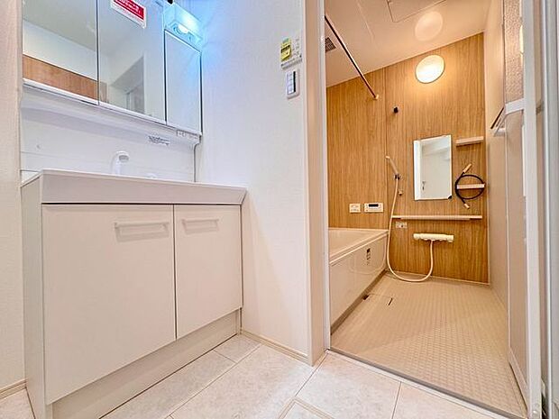 上質な空間がゆとりの時間を演出。快適に身支度ができます。