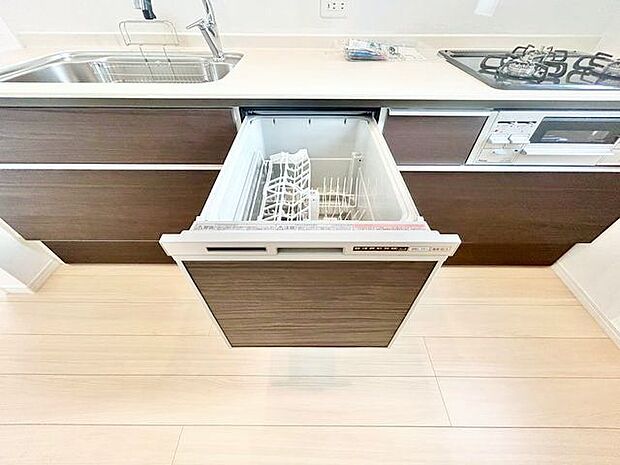 ビルトイン食洗機を装備。日々の家事をスマートにサポートします。