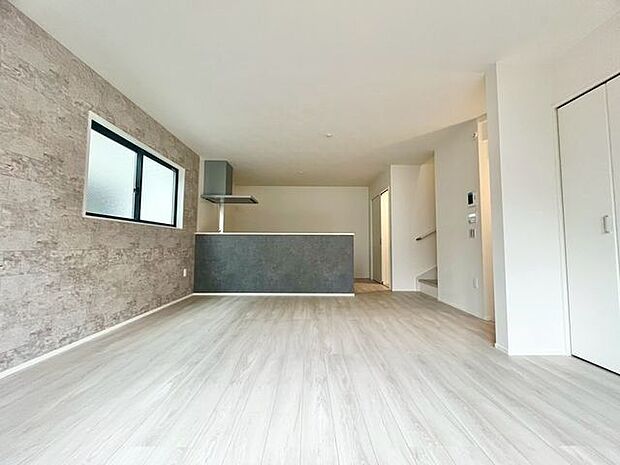 会話が弾むリビング、料理が愉しくなるキッチン。家は、ただ生活する場ではなく、暮らしを愉しく、快適に。