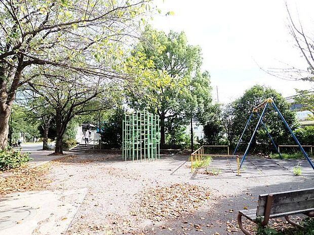 蟹ヶ谷槍ヶ崎公園 400m