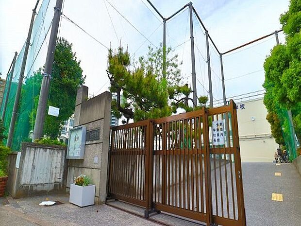 江東区立砂町中学校 350m