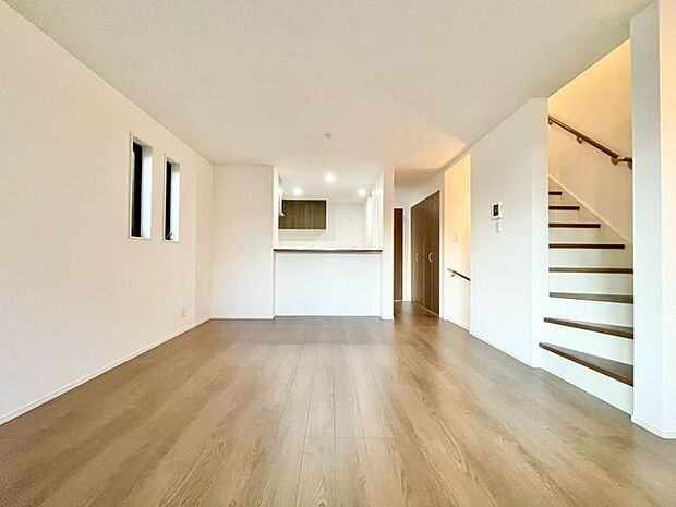 会話が弾むリビング、料理が愉しくなるキッチン。家は、ただ生活する場ではなく、暮らしを愉しく、快適に。