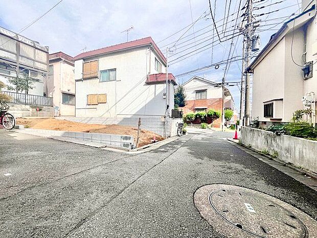 周辺環境も含めご案内させていただきますので、お気軽にお問い合わせください。