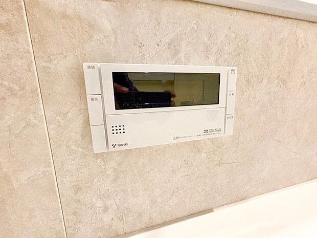おふろの「おいだき」ができるリモコン。多彩な機能満載のリモコンは、毎日のお湯ライフをより楽しく便利に。