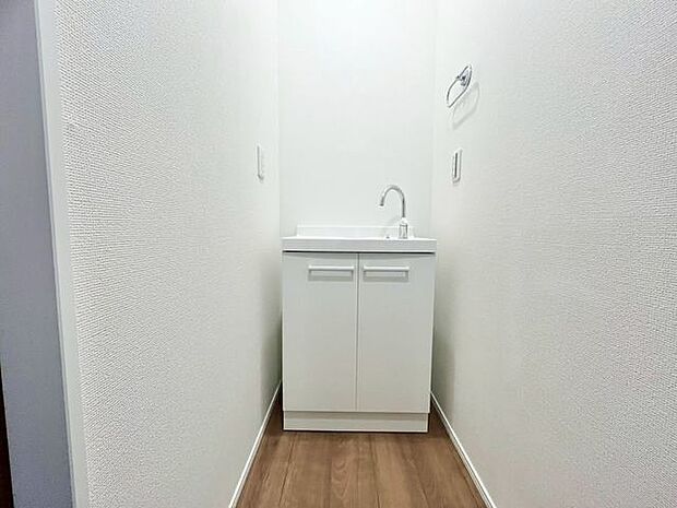 3階部分にも洗面台が設置されています。