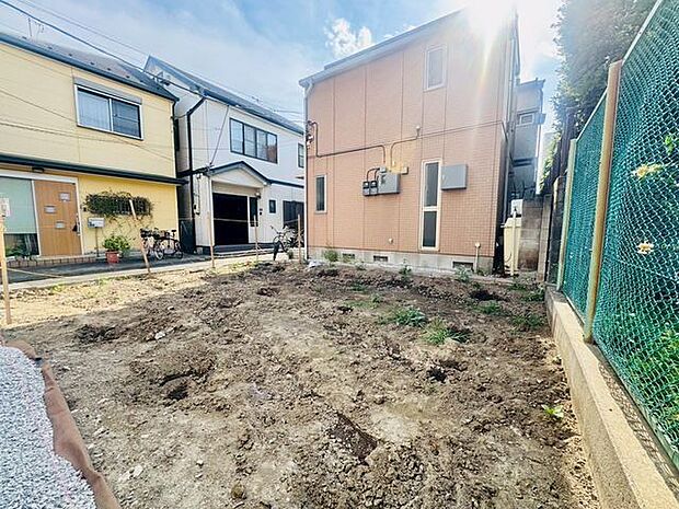 周辺は閑静な住宅街。ゆったりと落ち着いた時間をお過ごしいただけます。