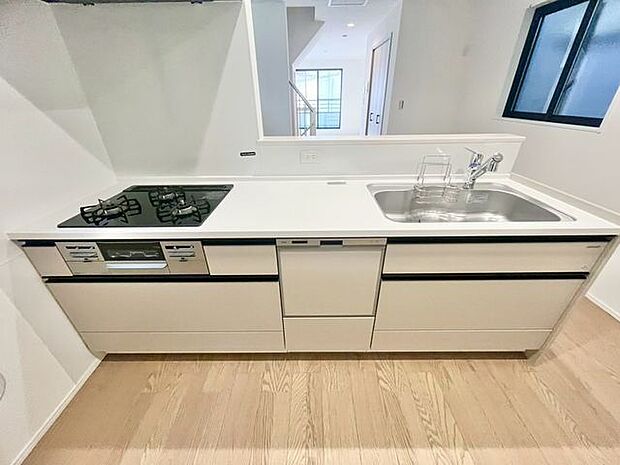 「食」の幸せを育むキッチンは心地よい空間であってほしい。使い込むほど好きになるキッチン空間へ。