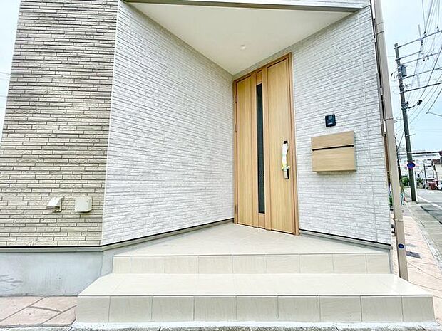 一日あったいろんなことを胸に帰る我が家。「ただいま」「おかえり」が交わされる幸せな空間が待っています。