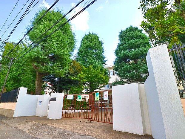 川崎市立御幸中学校 750m