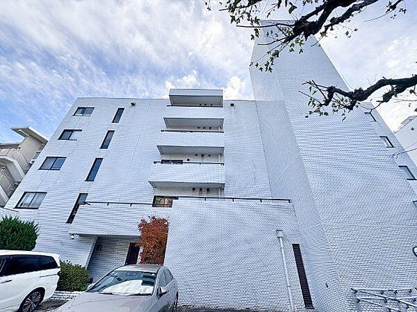 流行に左右されず、将来にわたって価値が継続する「上質」な佇まい。