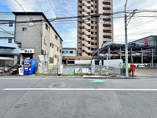 豊かな自然と多彩な生活利便施設が融合した環境。快適な家族の日々を叶えるための舞台が広がっています。