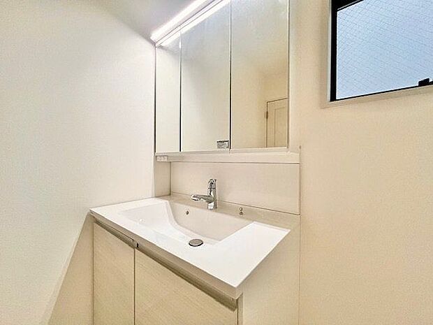 一日の始まりと終わりを心地よく演出してくれる、多彩な機能が備えられたパウダールーム。