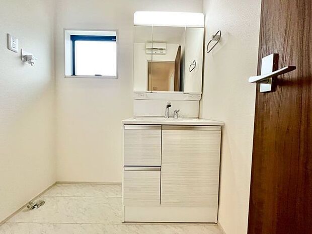 一日の始まりと終わりを心地よく演出してくれる、多彩な機能が備えられたパウダールーム。