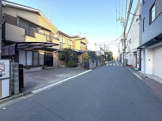 お住まい探しの中で是非チェックして頂きたいのが、前面道路の交通量と安全性、周辺の幹線道路の状況等です