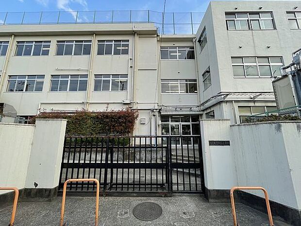 大田区立東調布第三小学校 450m