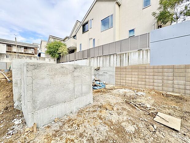 多忙でストレスの多い私たち現代人にとって心身を癒す大切な場所が住まいです。家族の幸せを見守ります。