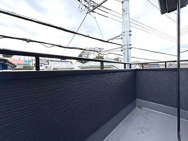 バルコニーに出た時には、頬をなでる優しい風を感じることが出来ます。つい深呼吸をしたくなります。