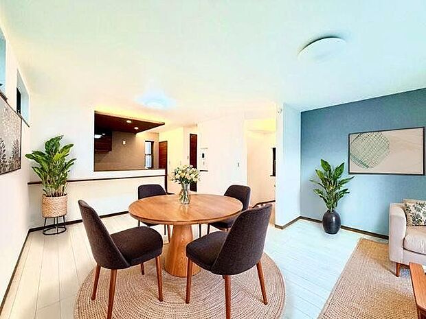 暮らしに優しい温もりと安らぎをもたらす住空間。（配置してある家具や小物はCGよるイメージです）