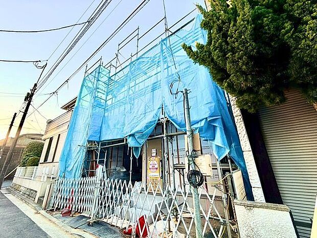 家族のニーズに合わせた間取りプラン。心地よい空間を創造します。