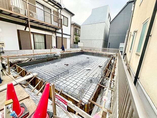 家族のニーズに合わせた間取りプラン。心地よい空間を創造します。