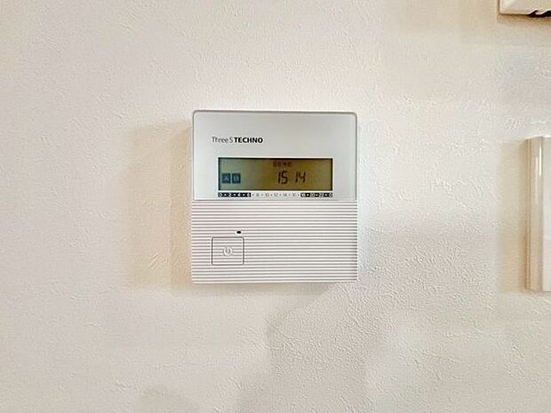 床暖房は空気を汚さず、ほこりも舞い上がらないので安心です。