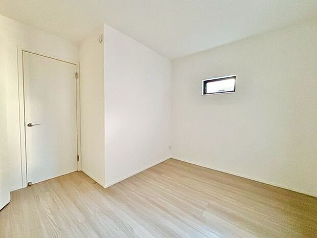 シンプル・イズ・ベストが基本。プレーンな空間を自分好みに。いつまでも快適に暮せる住まいへ。