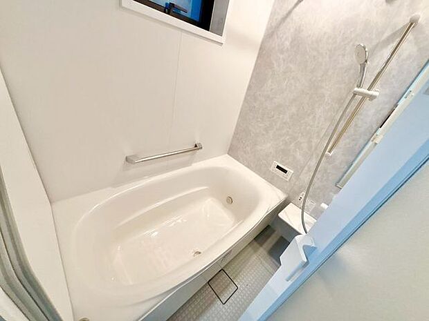 シンプルながらリラックスして気持ちよく入浴できる空間は、すべての人の毎日を豊かにする場所です。