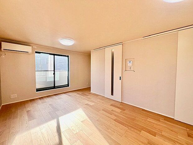 洗練されたデザインと機能性が織りなすこだわりの住空間。ゆったりとした時間をお過ごしください。